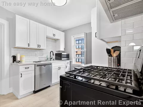 256 Main St #2, Medford, MA 02155