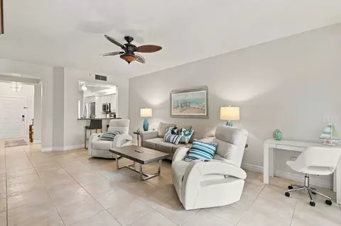 401 Bayfront Pl #1638014P, Naples, FL 34102