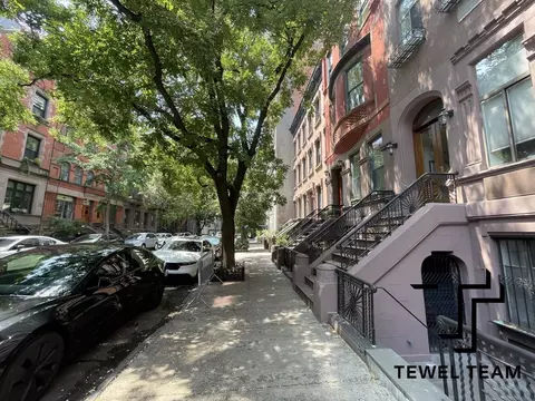 113 W 82 St #3R, New York, NY 10024