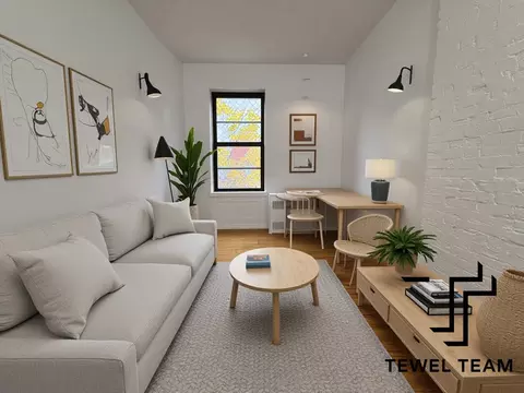 113 W 82 St #3R, New York, NY 10024