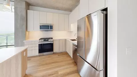 4601 N Marine Dr #923, Chicago, IL 60640
