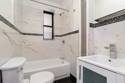 160 Waverly Pl #7, New York, NY 10014