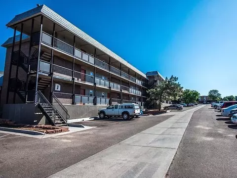 888 S Oneida St, Denver, CO 80224