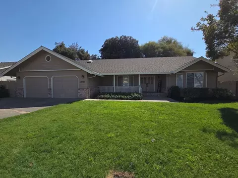 19799 Julie Ann Dr, Hilmar, CA 95324