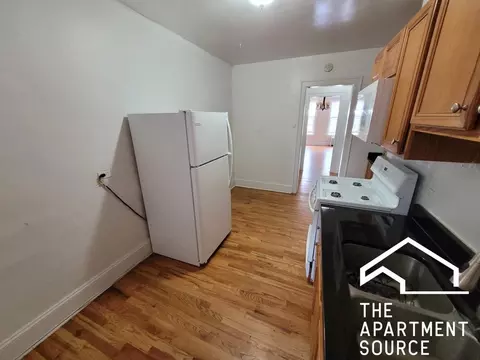 913 Elmwood Ave #C2, Evanston, IL 60202