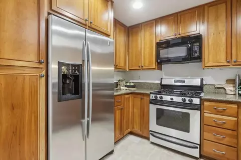 633 Elm St #102, San Carlos, CA 94070