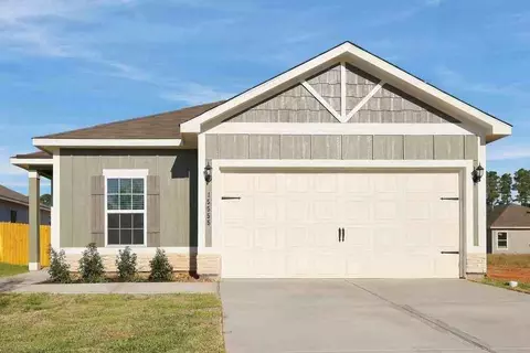 15555 Caramel Springs Dr, Conroe, TX 77303
