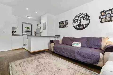 6 W 107th St #3A, New York, NY 10025