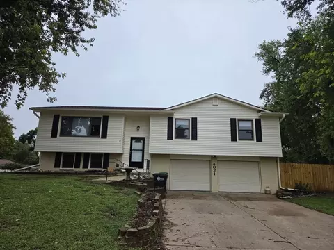 4021 N 95th St, Omaha, NE 68134