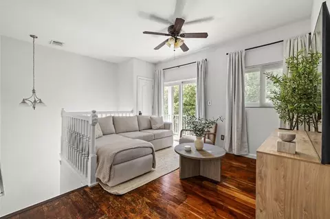 1703 Chicon St #1630384P, Austin, TX 78702