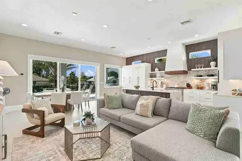 10702 6th St #1638628P, Naples, FL 34108