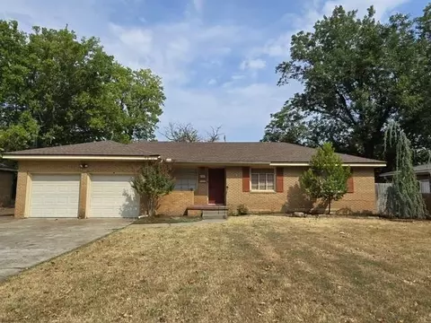1303 Sunset Dr, Norman, OK 73069