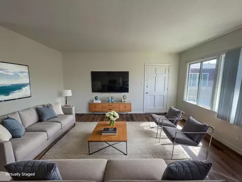 622 12 W 97th St #4, Los Angeles, CA 90044