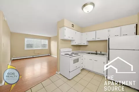 1213 N 34th Ave #22, Melrose Park, IL 60160