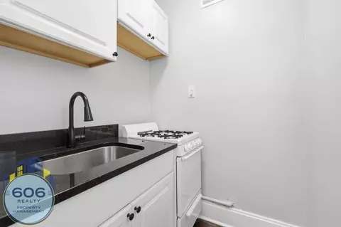 6912 N Ashland Blvd #103, Chicago, IL 60626