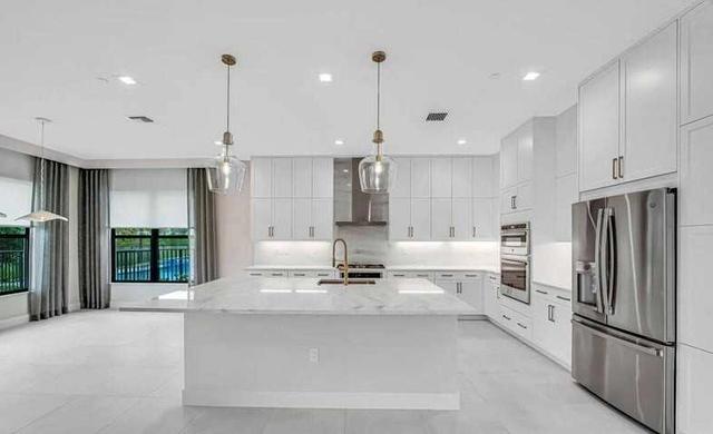 10018 Skyloft St, Palm Beach Gardens, FL 33412