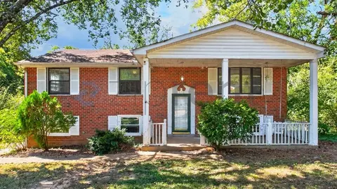 626 Truxton Ct, Nashville, TN 37214