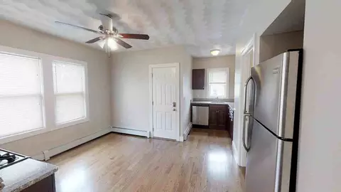 87 Pembroke Ave #87-3, Providence, RI 02908
