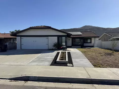 2892 Heller Dr, Jurupa Valley, CA 92509