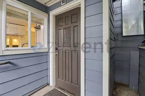 7577 Old Redmond Rd #10, Redmond, WA 98052