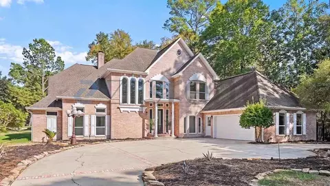 3230 Lake Island Dr, Montgomery, TX 77356