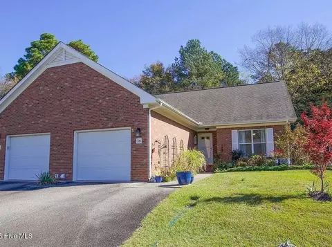 320 Hiscott Ln #320, Pinehurst, NC 28374