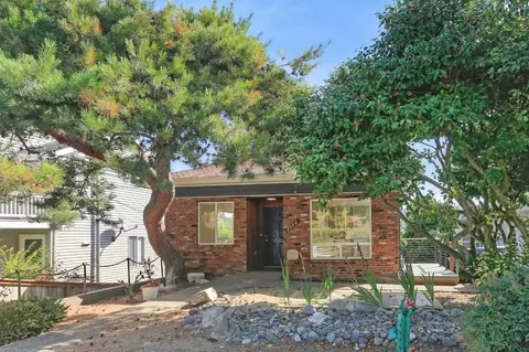 3052 22nd Ave W #A, Seattle, WA 98199