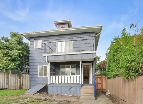 3052 22nd Ave W #B, Seattle, WA 98199