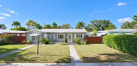 1722 Wiley St, Hollywood, FL 33020