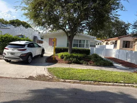 1923 Adams St, Hollywood, FL 33020