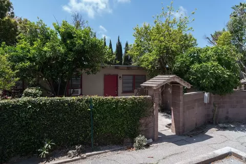 2320 Virginia Ave #D, Santa Monica, CA 90404