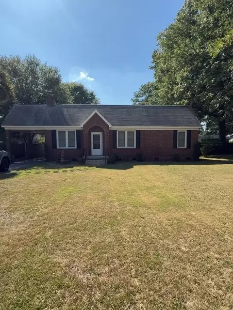 1516 Axtell Dr, Cayce, SC 29033