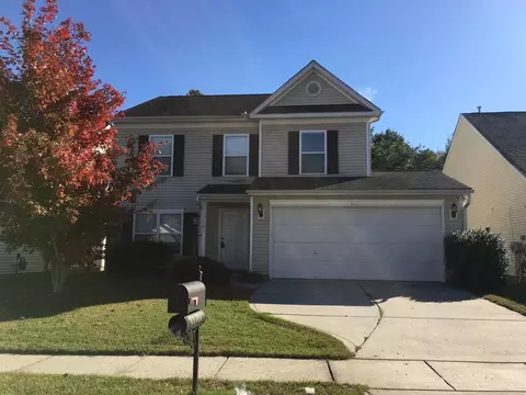 11701 Village Pond Dr, Charlotte, NC 28278