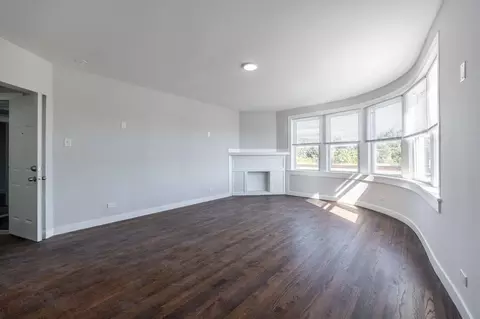 5235 W Lake St #2A, Chicago, IL 60644