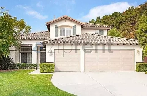 3248 Meadow Grass Ln, Escondido, CA 92027