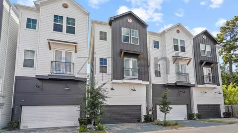 2806 Versailles Oak Ln, Houston, TX 77092