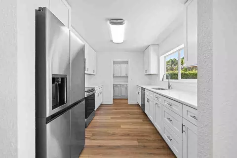 2265 NE 24th St, Lighthouse Point, FL 33064