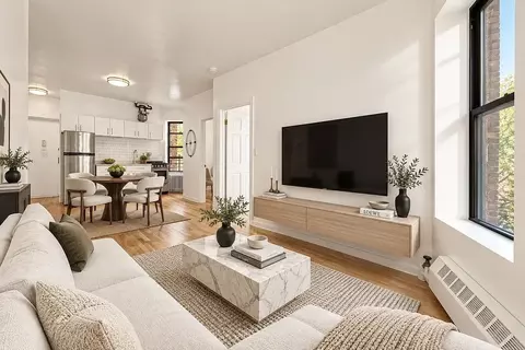 235 W 12th St #4A, New York, NY 10014
