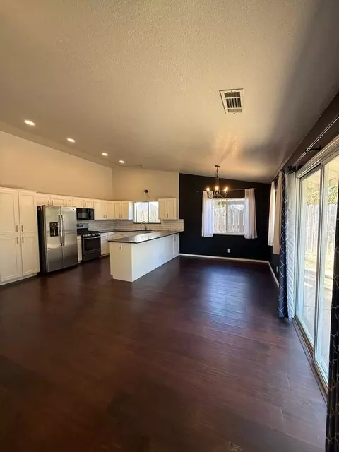 1987 Charade Way, Redding, CA 96003 photo 11