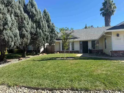 1987 Charade Way, Redding, CA 96003 photo 3