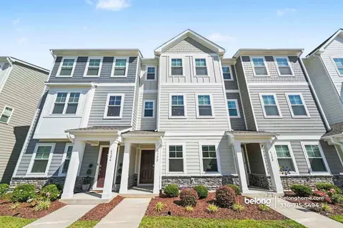6322 Perry Creek Rd, Raleigh, NC 27616