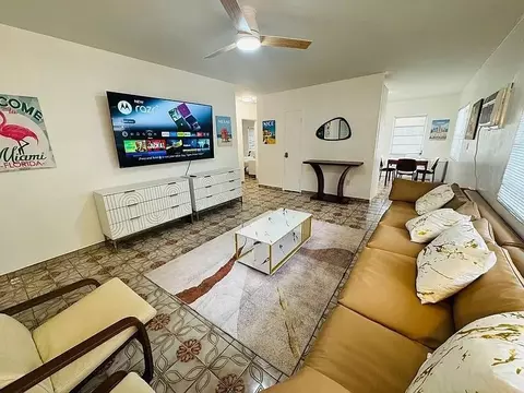 650 Pennsylvania Ave #1, Miami Beach, FL 33139