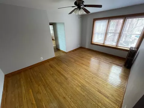 5039 N Springfield Ave #5039-2B, Chicago, IL 60625