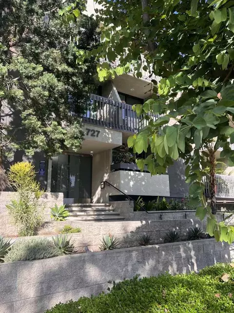 727 Westbourne Dr #213, West Hollywood, CA 90069