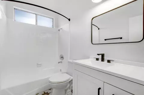 1333 N Martel Ave #109, Los Angeles, CA 90046
