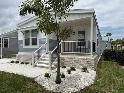 19144 Meadowbrook Ct, North Fort Myers, FL 33903
