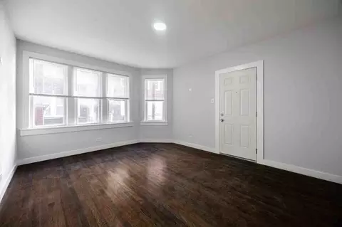 5239 W Lake St #3B, Chicago, IL 60644