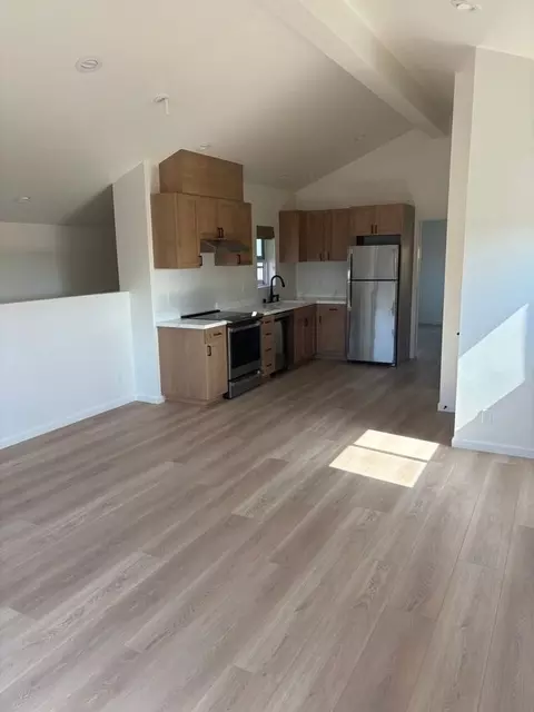 112 Santa Ynez St, Santa Barbara, CA 93103