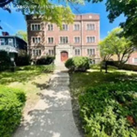 60 E Norwich Ave #B, Columbus, OH 43201