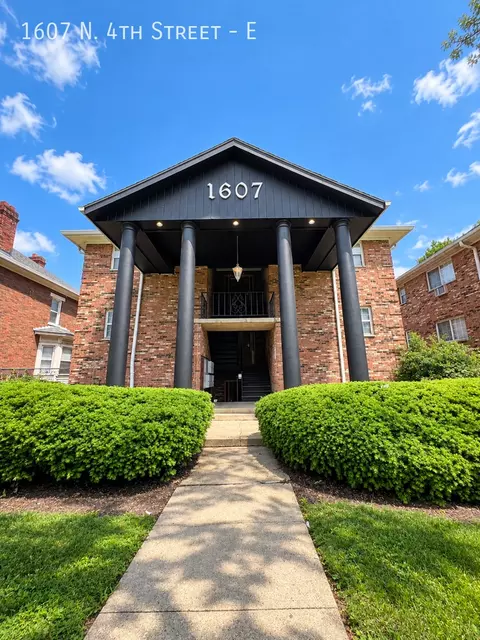 1607 N 4th St #E, Columbus, OH 43201
